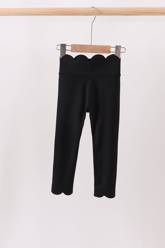 Black Scalloped Yoga Active Leggings