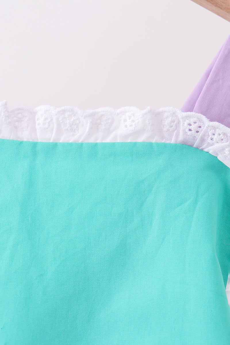 Green ribbon ruffle bow bubble