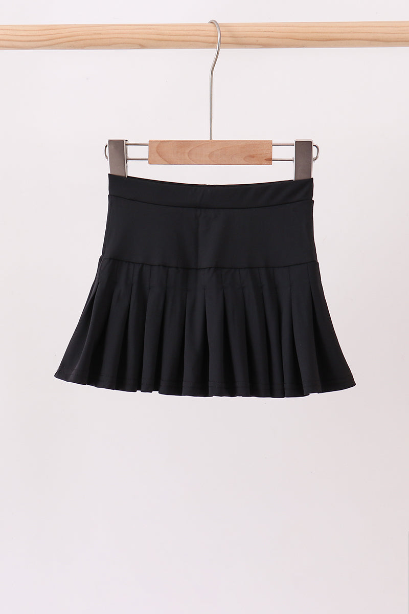 Black pleated skort