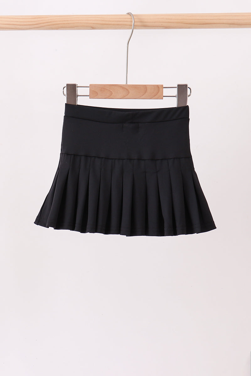Black pleated skort