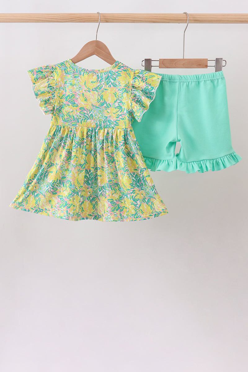 Yellow Lily Floral Set