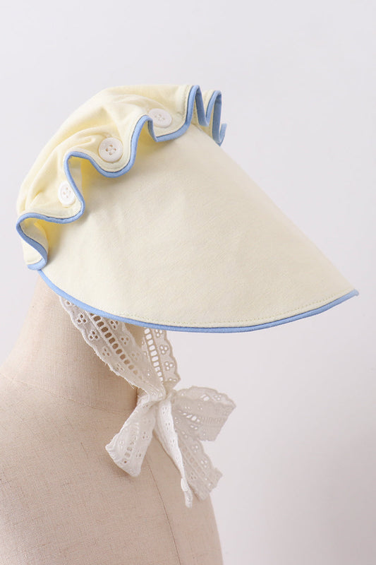Cream lace bonnet